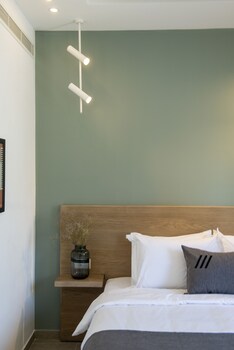 zur studios and suites