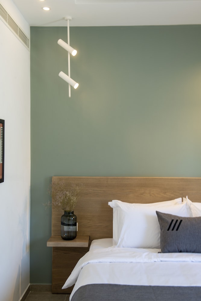 zur studios and suites