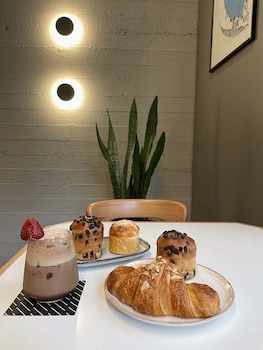 zur studios and suites