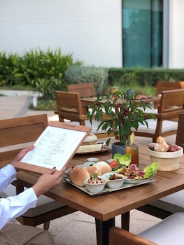 jw marriott hotel muscat