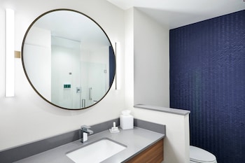 fairfield inn and suites by marriott sheboygan