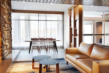 fairfield inn and suites by marriott sheboygan