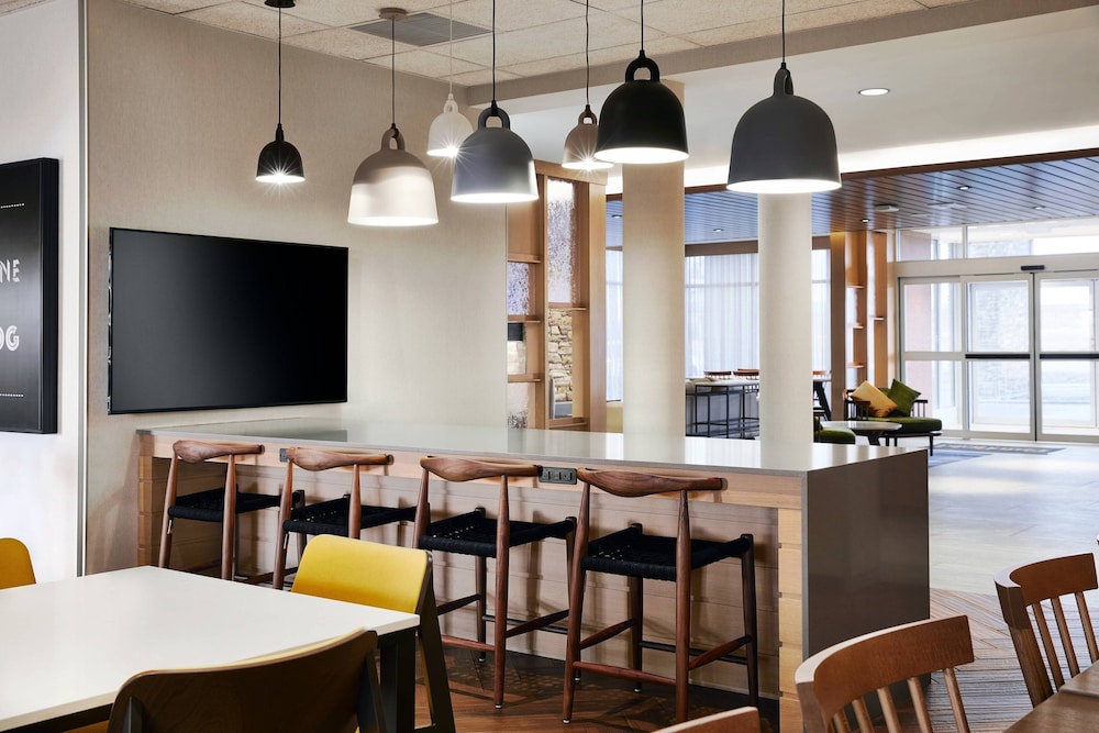 fairfield inn and suites by marriott sheboygan