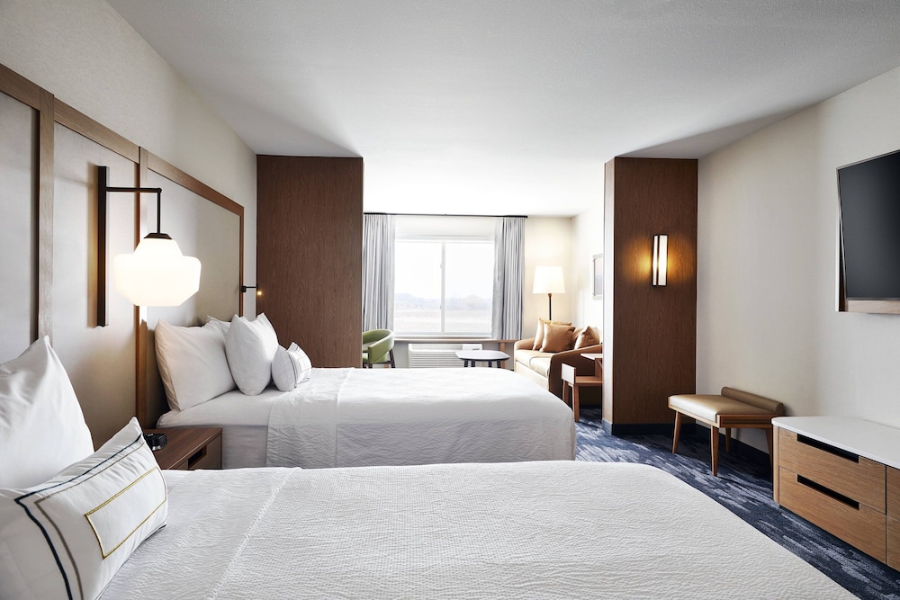 fairfield inn and suites by marriott sheboygan