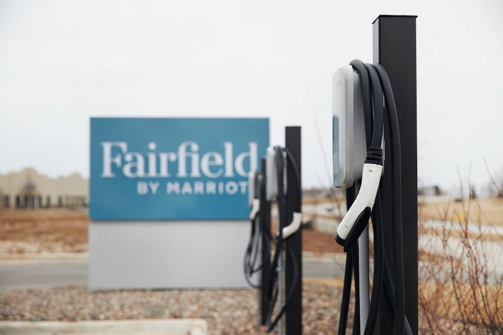 fairfield inn and suites by marriott sheboygan