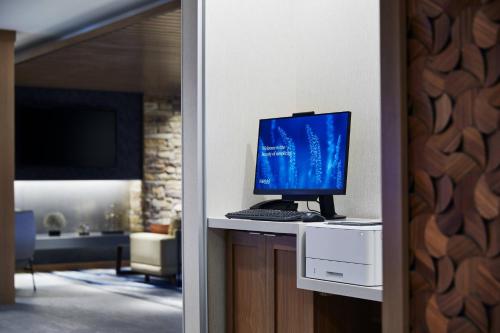 fairfield inn and suites by marriott sheboygan