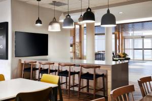 fairfield inn and suites by marriott sheboygan