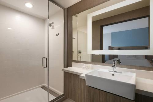 springhill suites by marriott dallas dfw airport south centreport