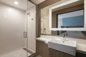 springhill suites by marriott dallas dfw airport south centreport