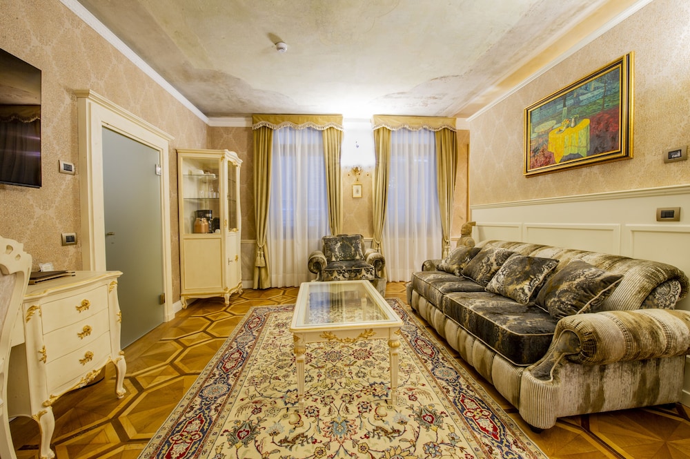 ego boutique hotel the silk road