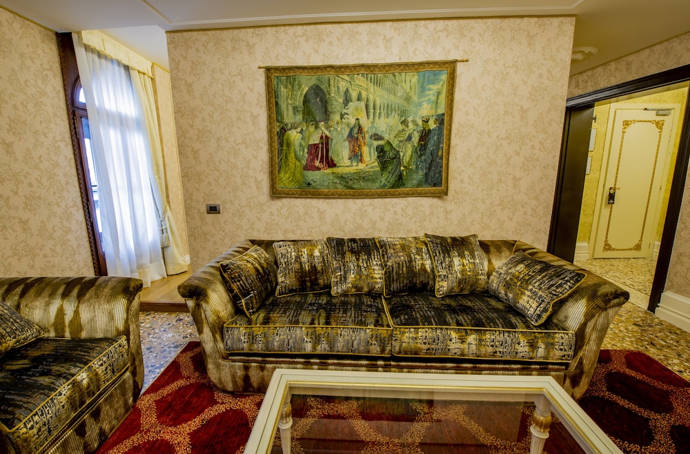 ego boutique hotel the silk road