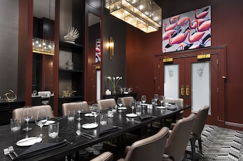 the warrior hotel autograph collection
