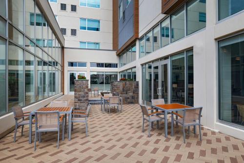 element spring valley