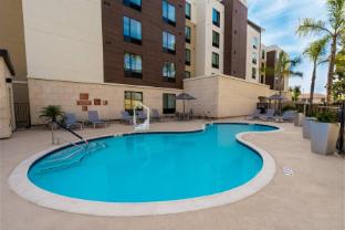 towneplace suites by marriott irvine lake forest