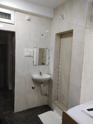 i roomz gvk residency