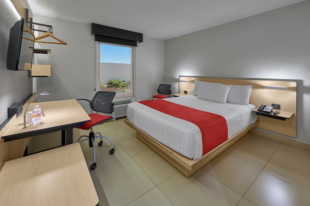 city express by marriott cancun