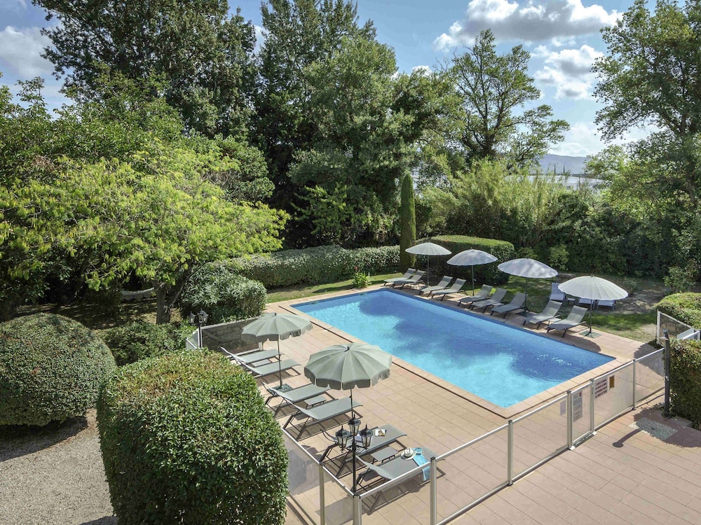 mercure cavaillon hotel