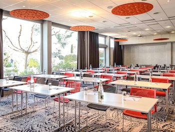 mercure cavaillon hotel