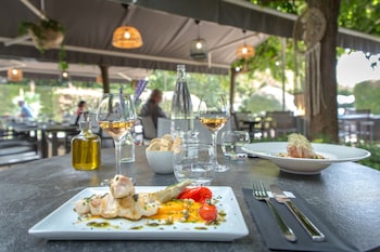 mercure cavaillon hotel