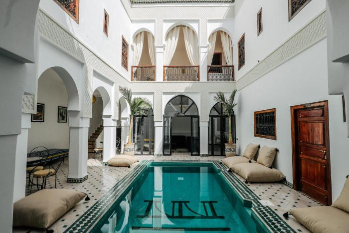 riad nayanour