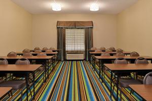holiday inn express and suites st marys by ihg