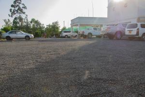 Distinction Gardens,Along The Siaya-Kisumu Road Siaya County Near Karapul Primary School Siaya 40600,0 star