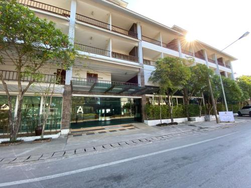 siam triangle hotel