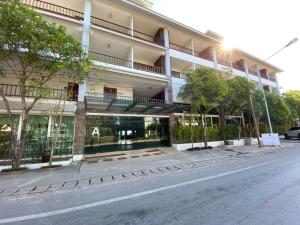 siam triangle hotel