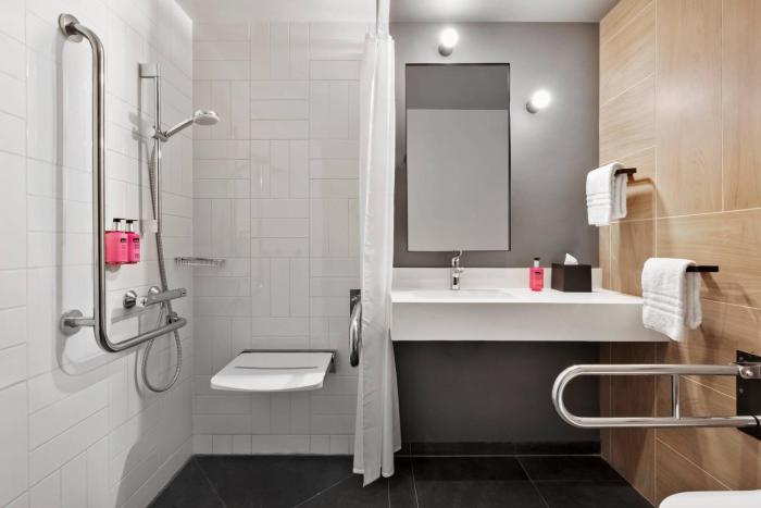 moxy bucharest old town