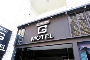 luxury g motel