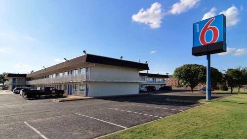 Motel 6 Lubbock, Tx,Texas>>Lubbock,2 star