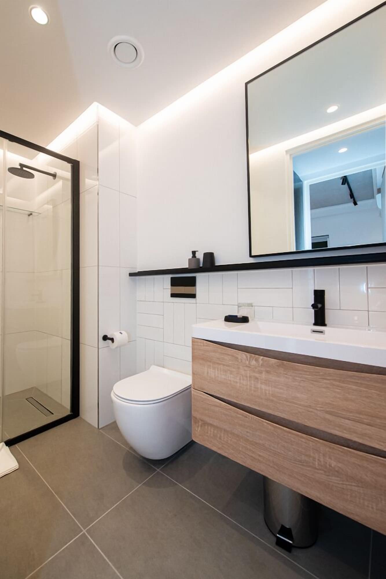 latitude aparthotel by totalstay