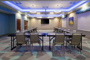 hampton inn and suites gilroy