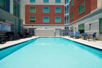 Hampton Inn & Suites Gilroy,Santa Clara>>Gilroy,3 star