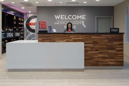 hampton inn and suites gilroy