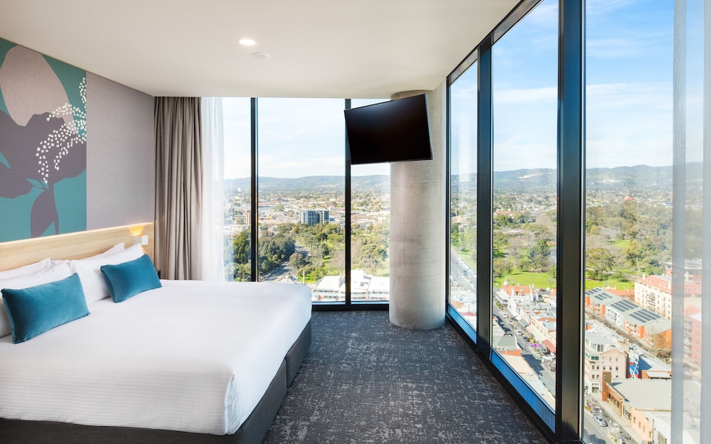 crowne plaza adelaide an ihg hotel