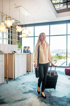 Crowne Plaza Adelaide, An Ihg Hotel,South Australia>>Adelaide,4.5 star