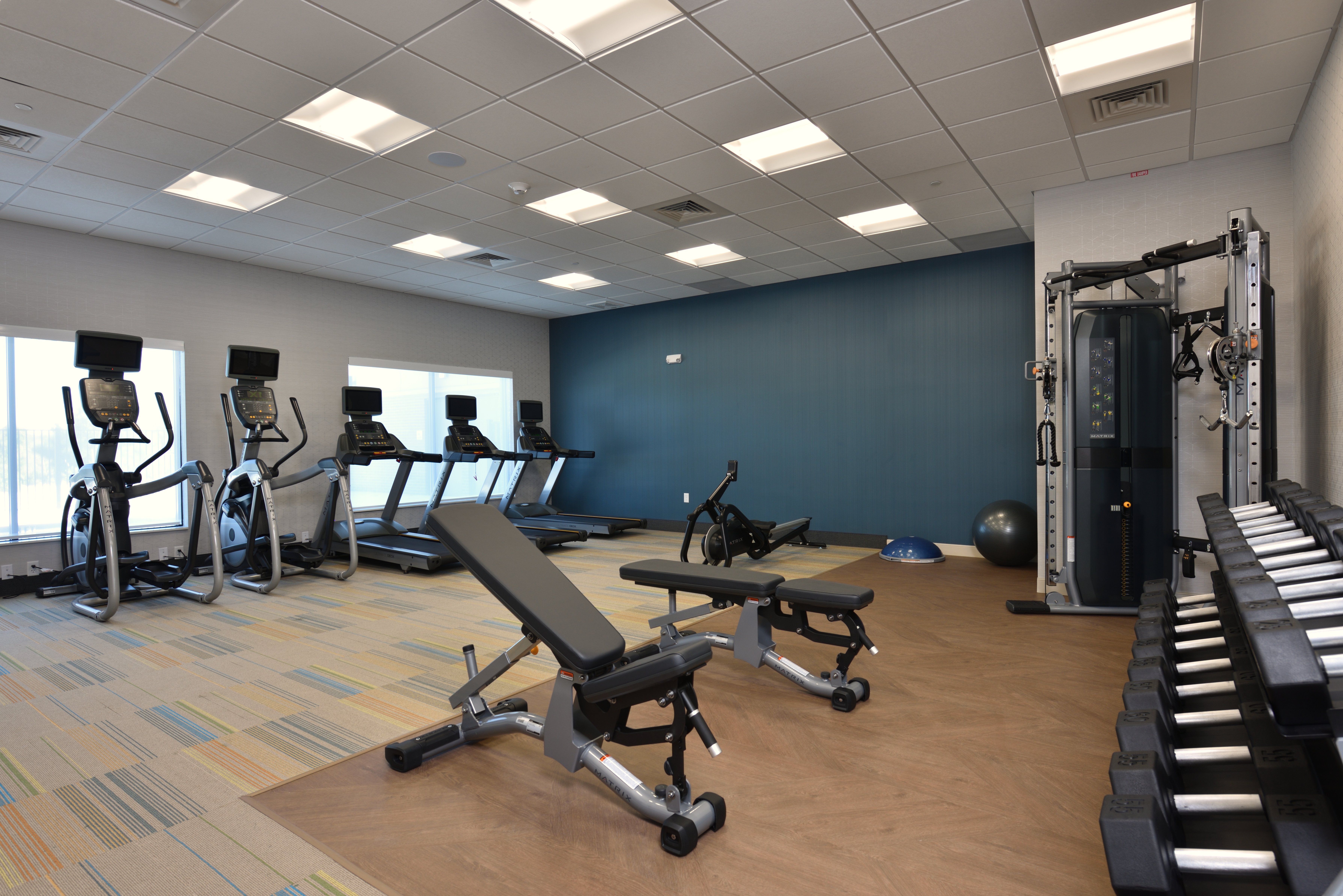 holiday inn express and suites woodlands area an ihg hotel