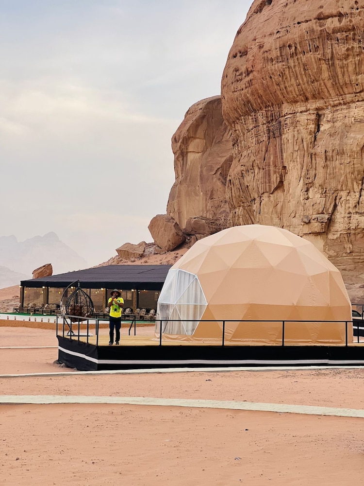 hasan zawaideh luxury camp 2