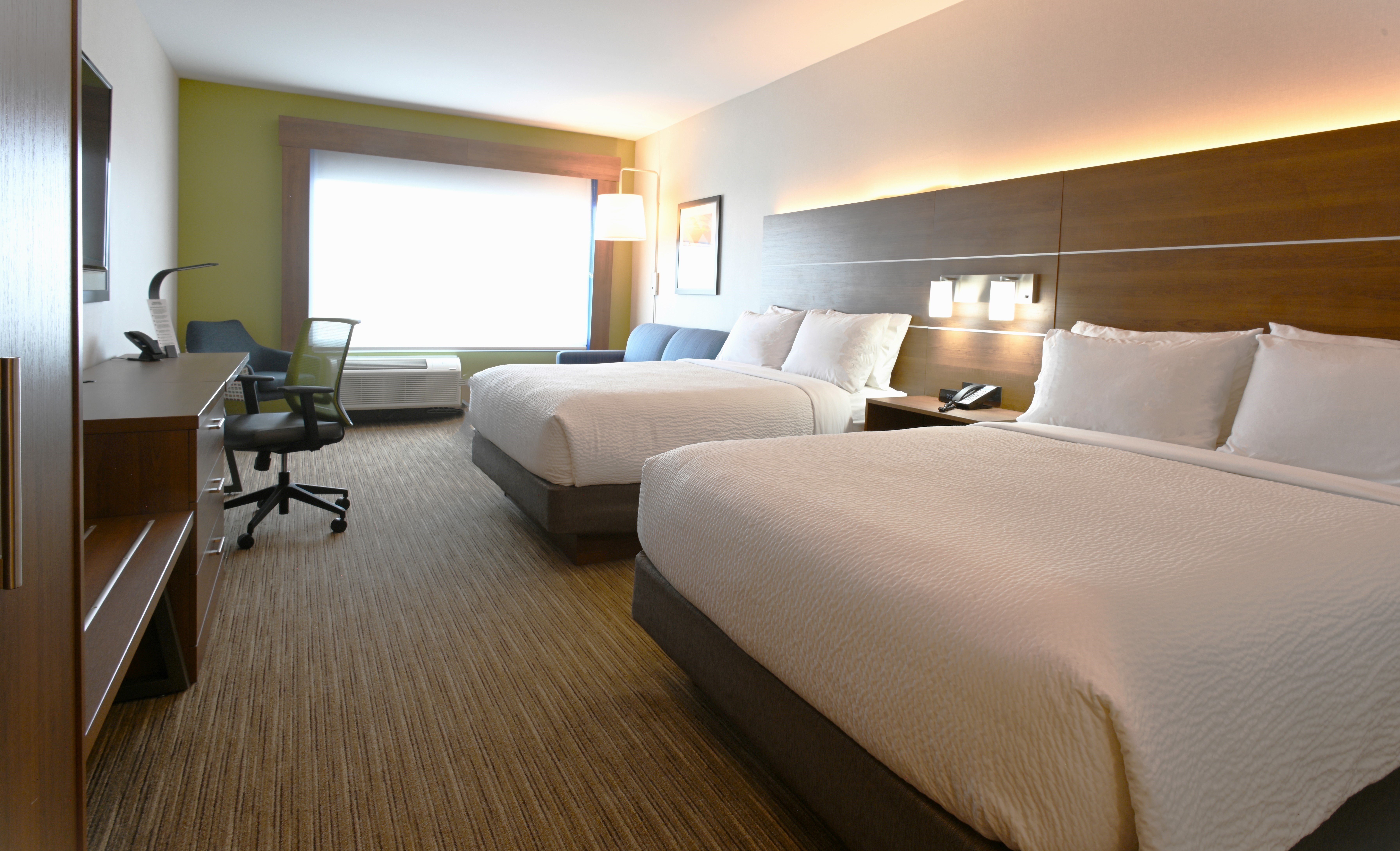 holiday inn express and suites aurora an ihg hotel