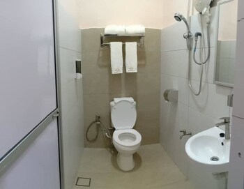 sipadan haven crystal jade inns