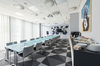 holiday inn express warsaw mokotow an ihg hotel