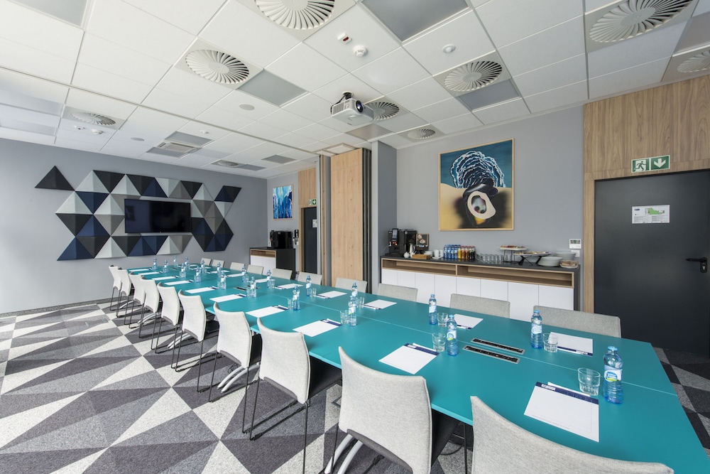 holiday inn express warsaw mokotow an ihg hotel