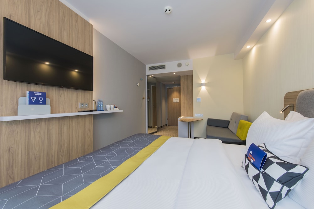 holiday inn express warsaw mokotow an ihg hotel