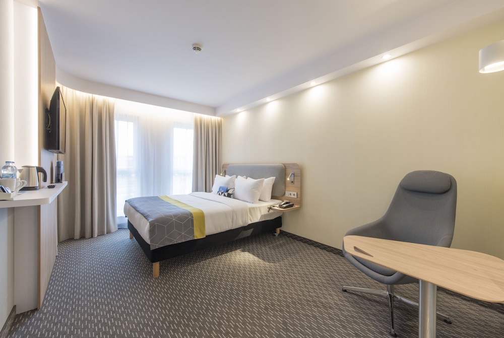 holiday inn express warsaw mokotow an ihg hotel