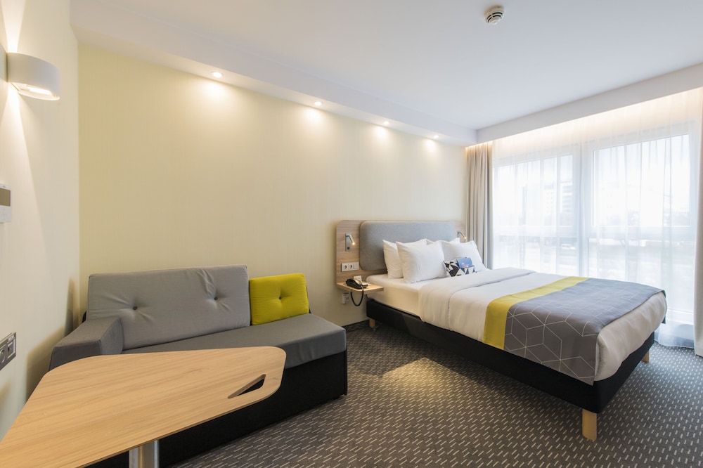 holiday inn express warsaw mokotow an ihg hotel