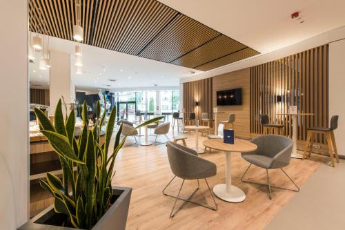 holiday inn express warsaw mokotow an ihg hotel
