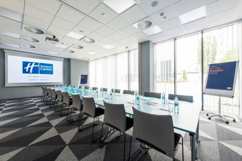 holiday inn express warsaw mokotow an ihg hotel