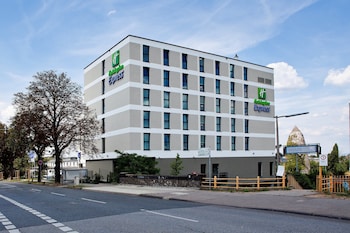 holiday inn express darmstadt an ihg hotel