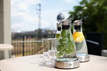 holiday inn express darmstadt an ihg hotel